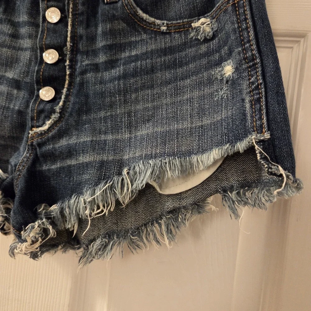 Abercrombie Fitch Jean Festival Shorts‎ sz 0/25 Distressed dark wash high rise
